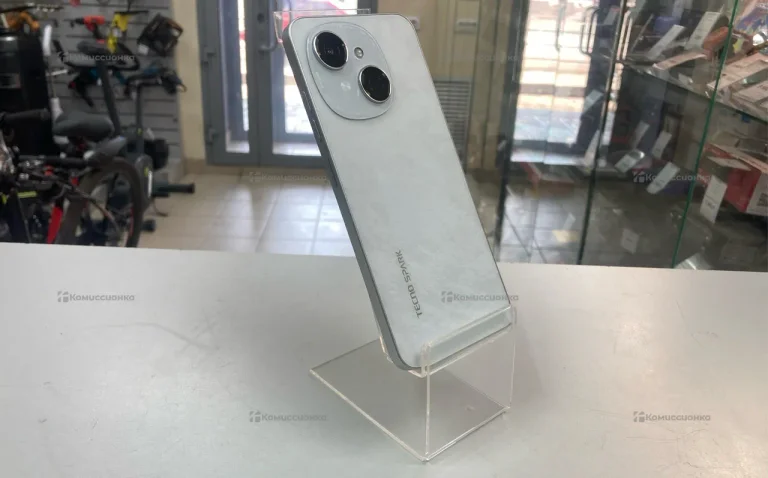 Tecno Spark Go 4/64 ГБ