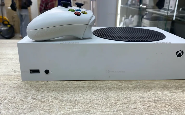 Приставка Xbox Series S 512GB