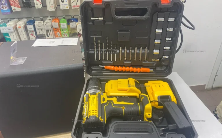 Шуруповерт dewalt реплика
