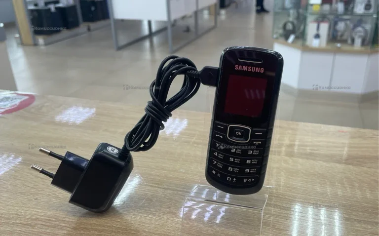 Samsung E1080T