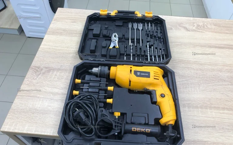 Дрель DEKO DKID600W + набор инструментов 92 пр.