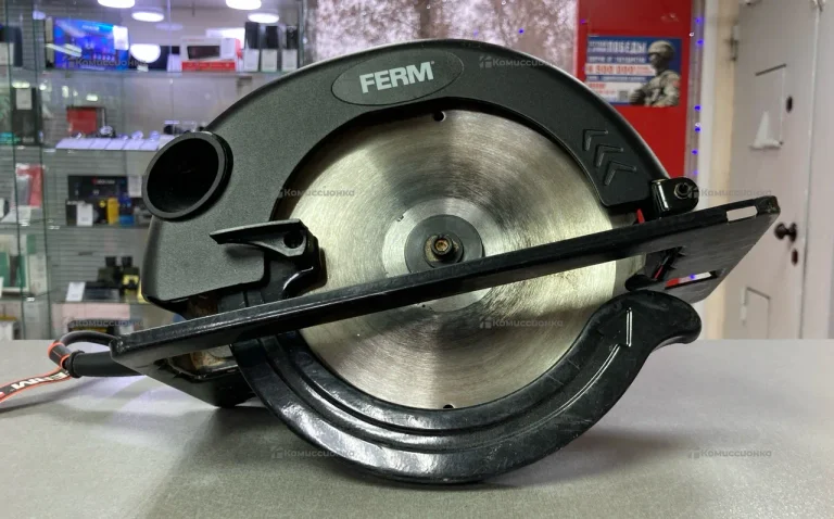 Пила дисковая Ferm CSM1039