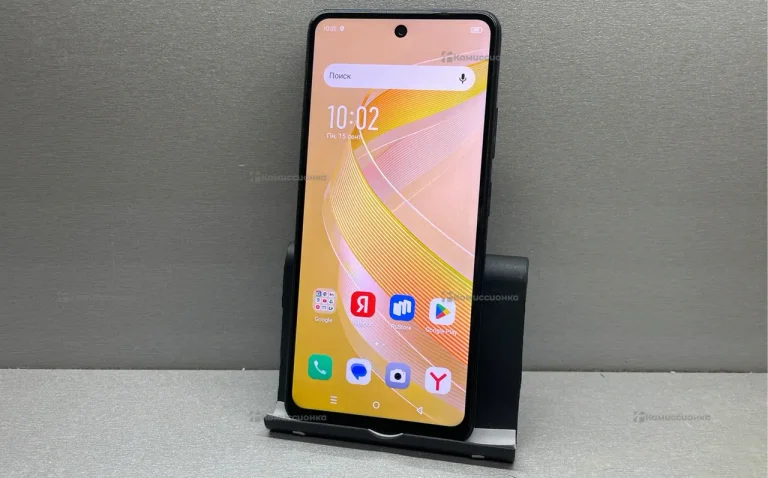 Infinix Smart 8 3/64 ГБ