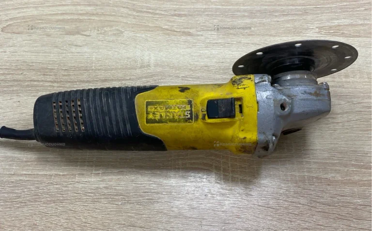 Ушм Stanley Fatmax FMEG825