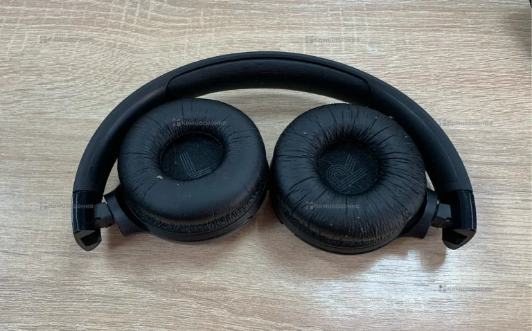 Наушники  JBL TUNE 520BT