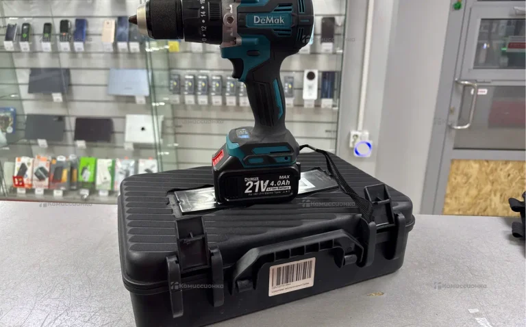 Шуруповерт DeMak