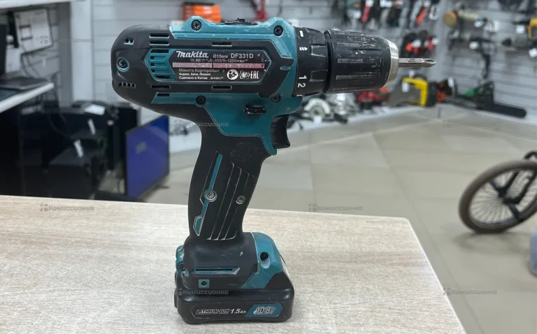Дрель-шуруповерт makita DF331D