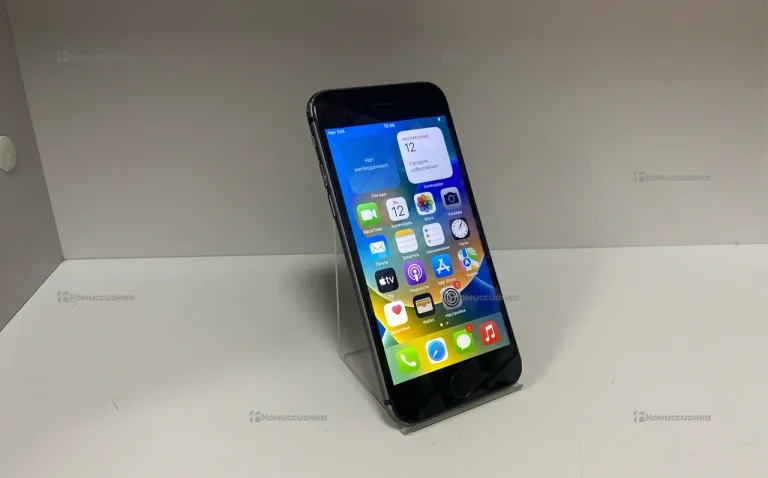 Apple iPhone 8 2/64 ГБ