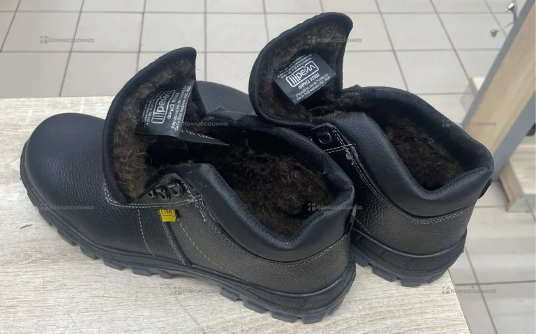 Спец обувь зимняя 44 размер