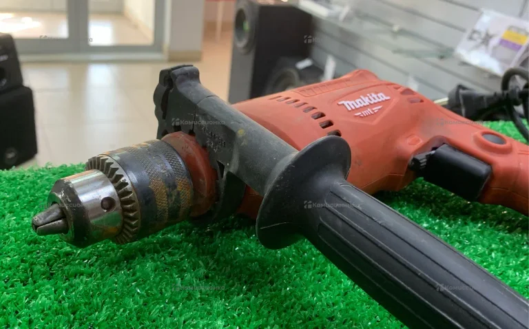 Дрель makita M0801