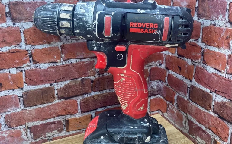 Аккумуляторная дрель-шуруповерт RedVerg RD-SD18LE/