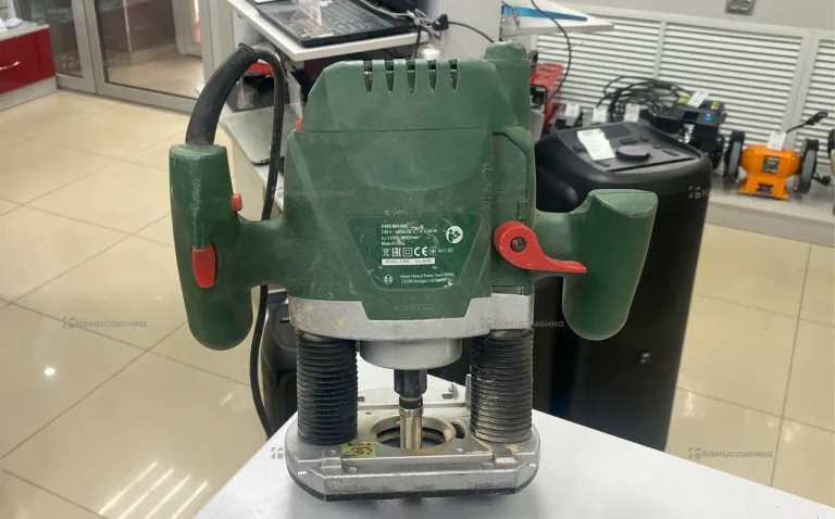 Фрезер Bosch POF 1200 AE