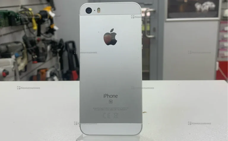 Apple iPhone SE 2/32 ГБ