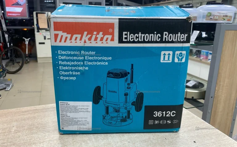 Фрезер makita 3612C