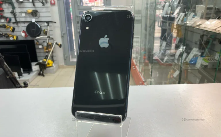 Apple iPhone XR 3/64 ГБ
