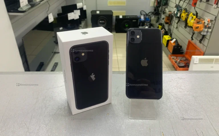 Apple iPhone 11 4/64 ГБ