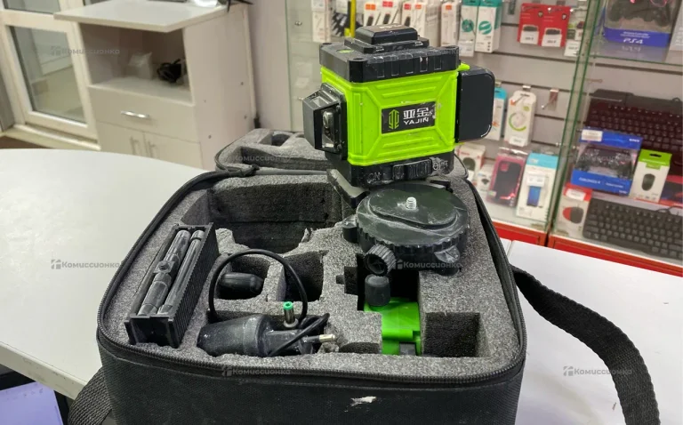 Лазерный уровень YAJIN