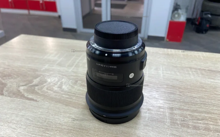 Объектив Sigma 50mm 1:1.4 DG 77