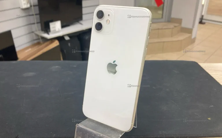 Apple iPhone 11 4/64 ГБ