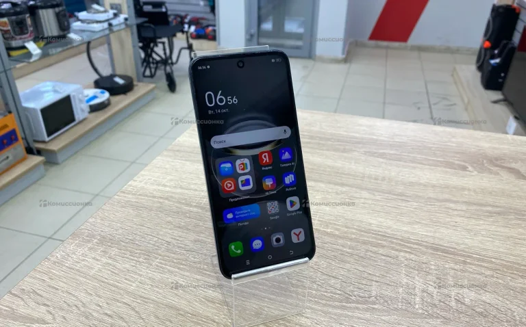 Tecno Spark 30C 6/128 ГБ