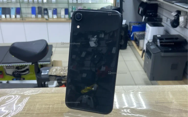 Apple iPhone XR 64GB