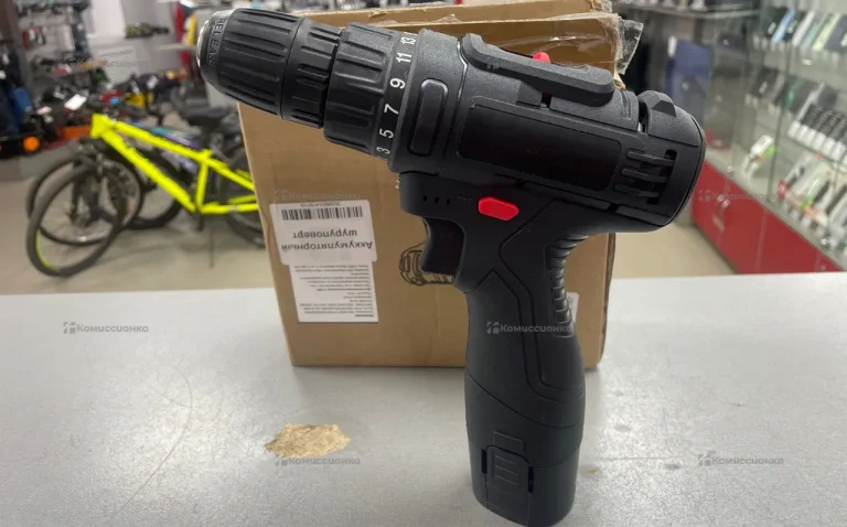 Аккумуляторный шуруповерт 12v