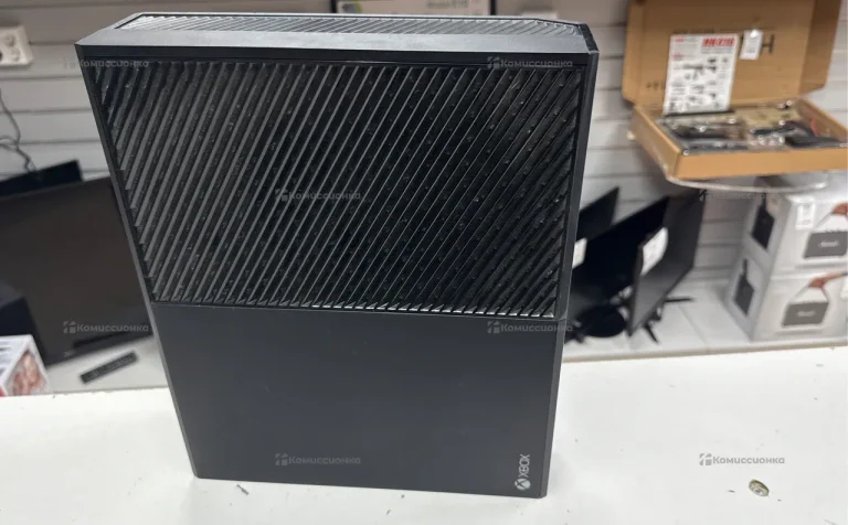 Приставка Xbox One 500Gb