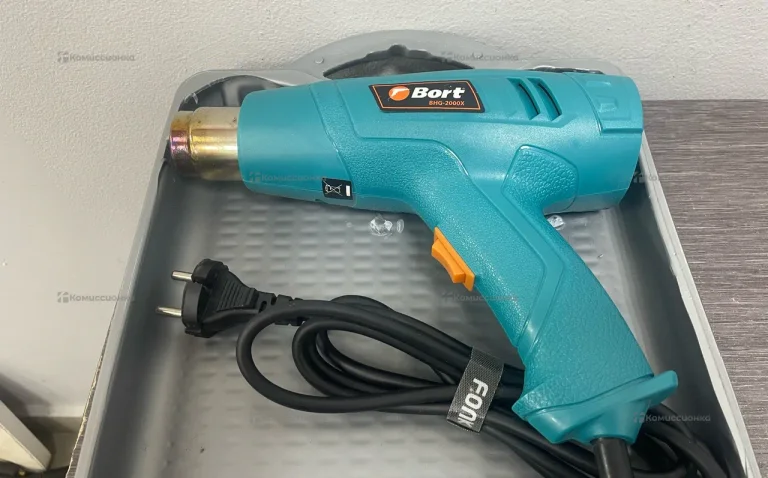 Бытовой строительный фен bort BHG-2000X