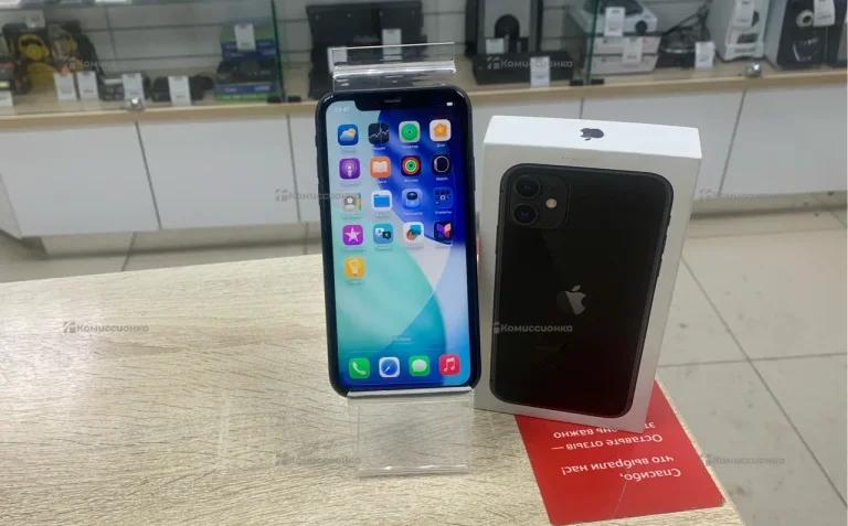 Apple iPhone 11 4/64 ГБ