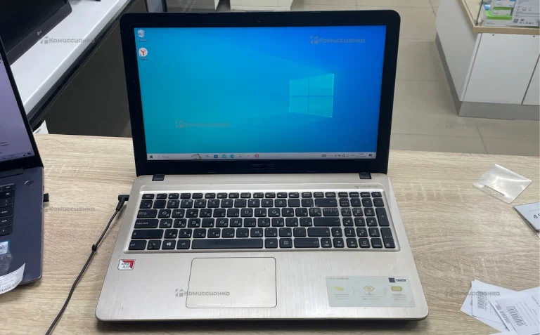 Ноутбук  ASUs vivobook 15