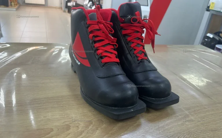Лыжные ботинки Fisher 43р