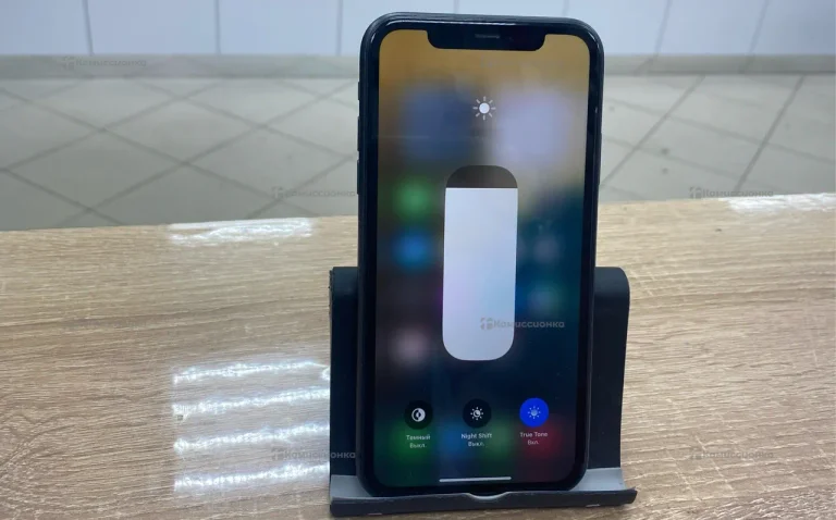Apple iPhone 11 4/64 ГБ