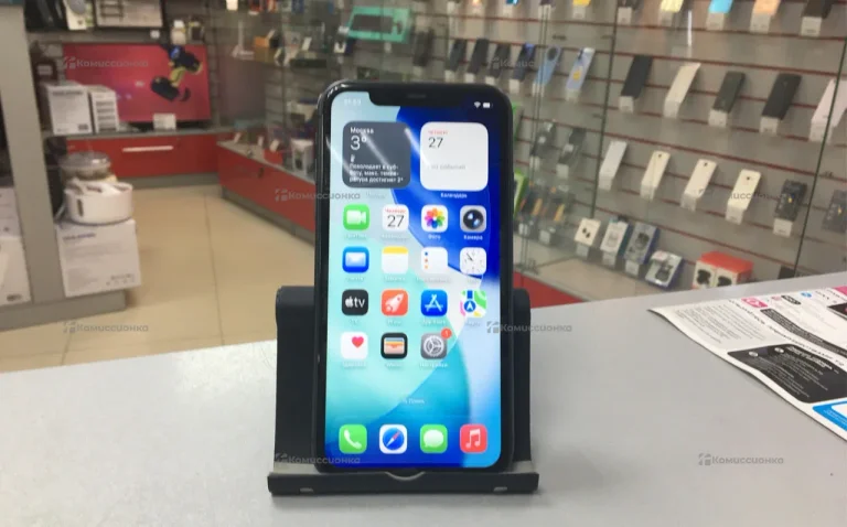 Apple iPhone 11 4/64 ГБ