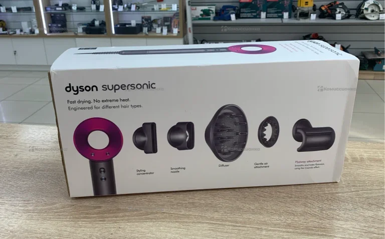 Фен Dyson реплика.