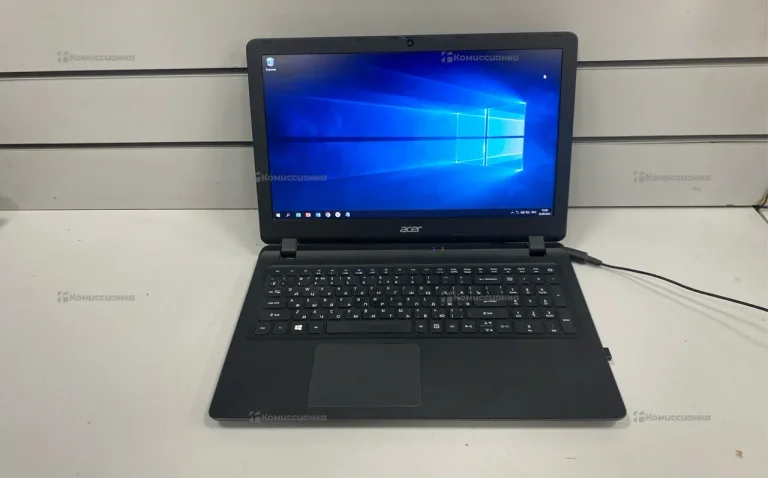 Ноутбук Acer Aspire ES1 Pentium N3710