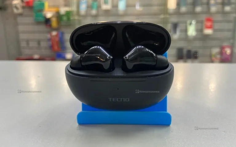 Наушники  tecno buds
