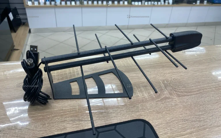 Антенна с усилителем