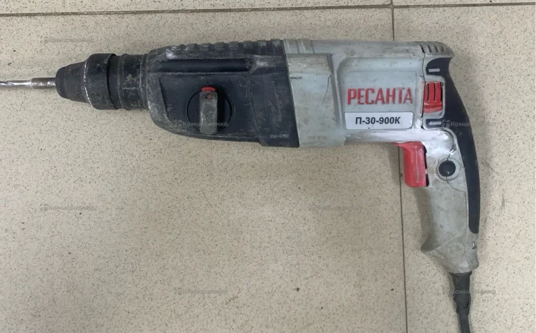 Перфоратор сетевой РЕСАНТА П-30-900К
