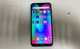 Honor 8C 3/32 ГБ