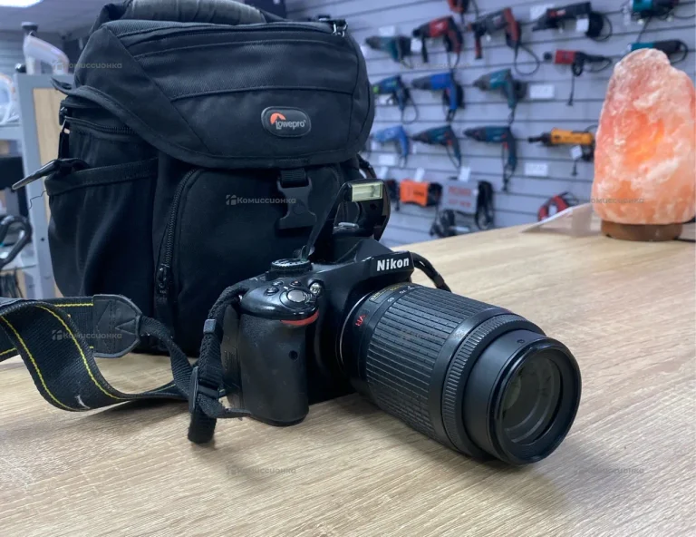 Фотоаппарат Nikon D5100 + Объектив Nikon DX 55-200