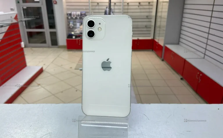 Apple iPhone 12 64 ГБ