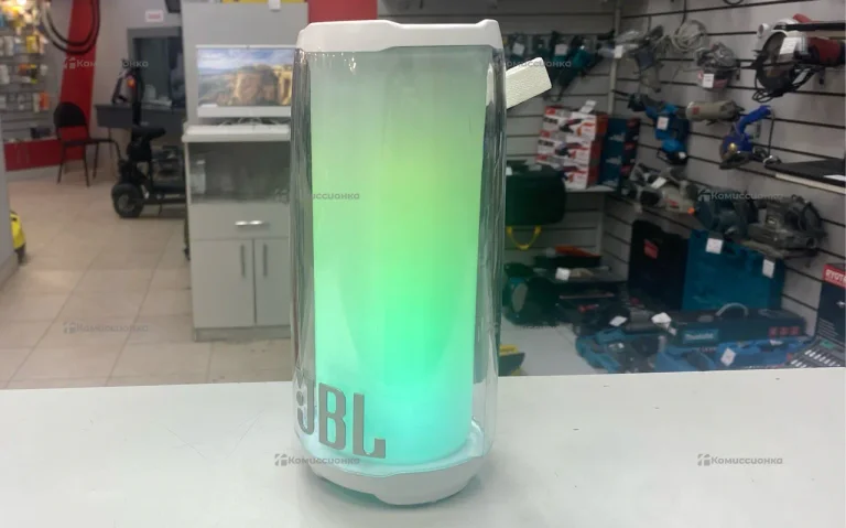 Колонка  JBL PULS 5