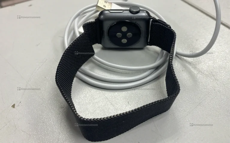 Часы  Apple Watch Series 3