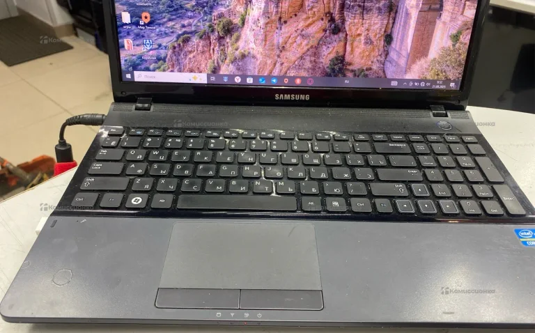 Ноутбук  Samsung NP305E5A