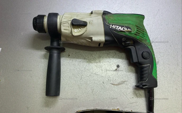 HITACHI дрель DH 22PG 680вт