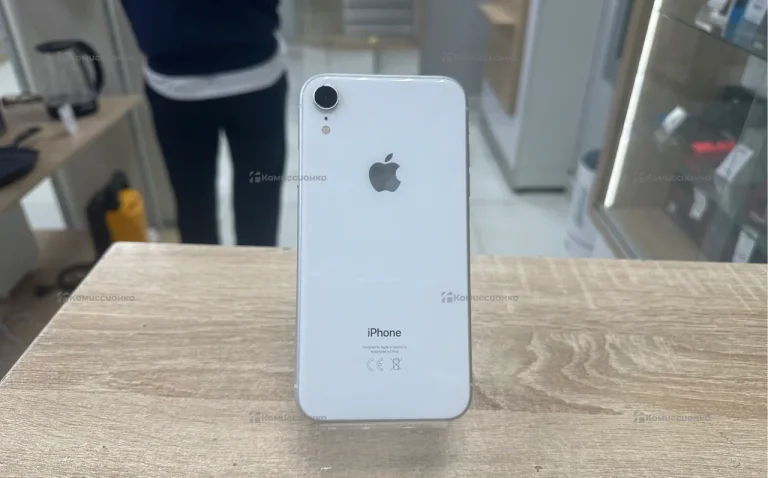 Apple IPhone XR 64 gb