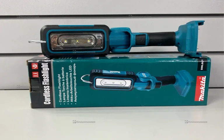 Фонарь Makita DML801