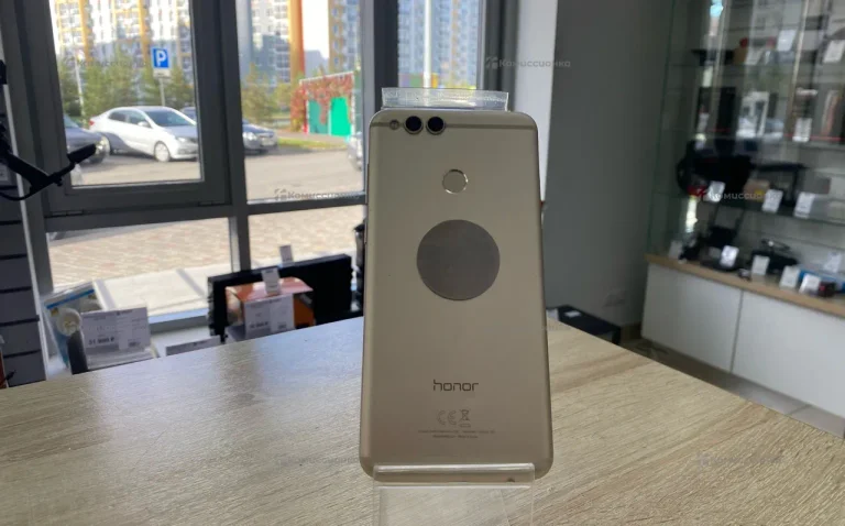 Honor 7X 4/64 ГБ