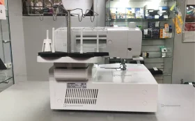 Коверлок Aurora 5000d