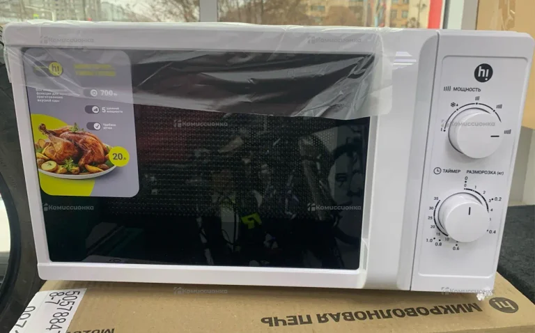 Микроволновая печь HI M020W05